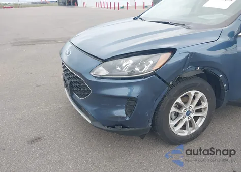 2020 Ford Escape Se z USA, uszkodzony, nr VIN 1FMCU9G66LUC04357